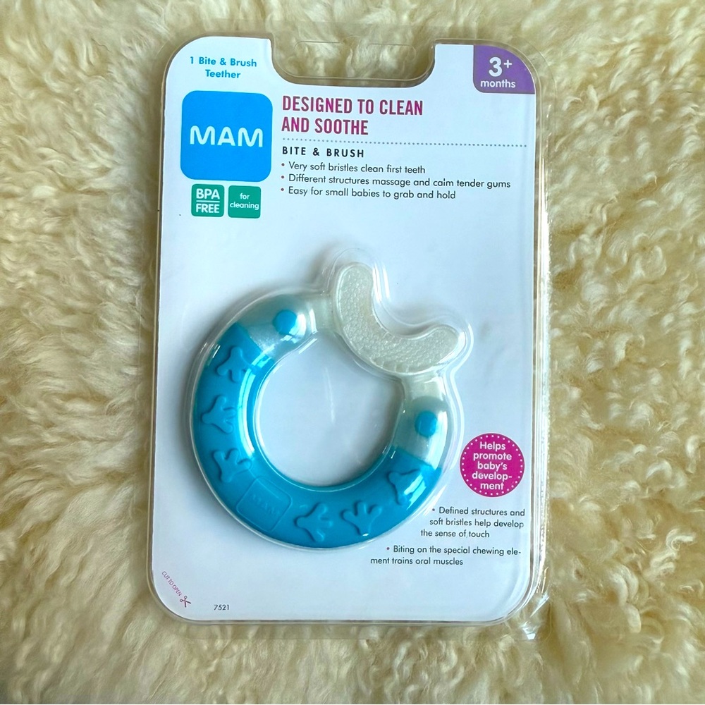 NWT MAM Bite & Brush Teether, Boys 3+ Months, 1-Count, Blue